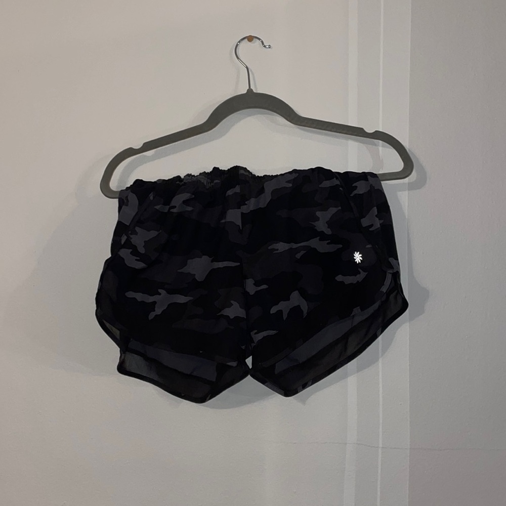 xs athleta shorts in a camo print!
